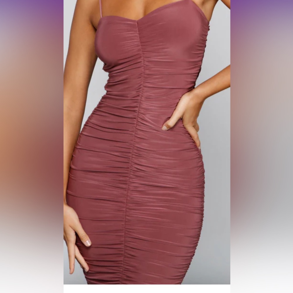 Ruched midi dress -Windsor